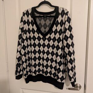 TORRID V-Neck Pullover Sweater Detention Argyle Cloud Dancer/Deep Black Size 2